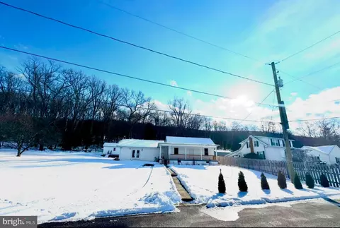 342 Railroad St, Lykens, PA 17048