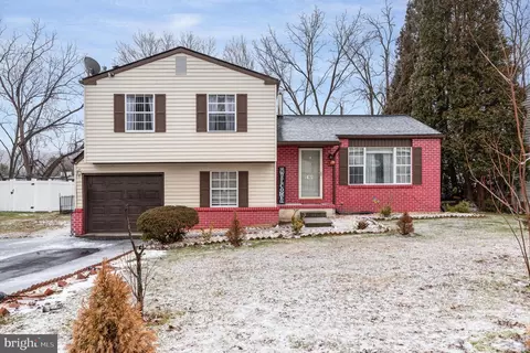5161 Erie Rd, Harrisburg, PA 17111