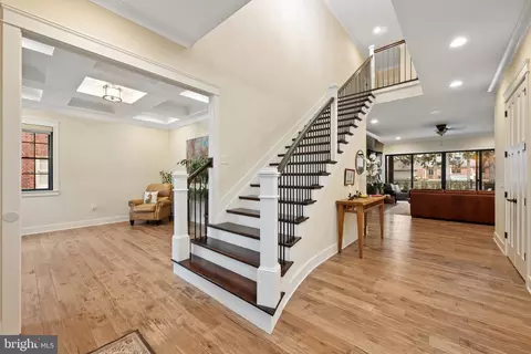 Entry Way - 321 Elm Ave, Hershey, PA 17033 photo 1 of 10