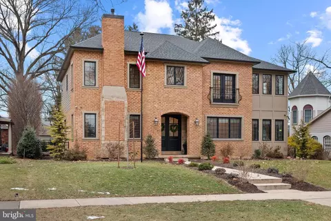 Exterior - 321 Elm Ave, Hershey, PA 17033 photo 4 of 4