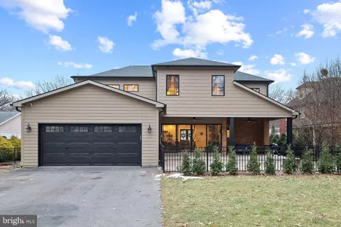 Exterior - 321 Elm Ave, Hershey, PA 17033 photo 3 of 4