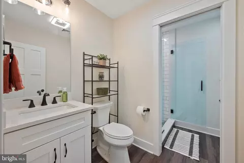 Bath - 321 Elm Ave, Hershey, PA 17033 photo 5 of 5