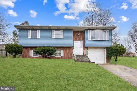 6961 Sterling Rd, Harrisburg, PA 17112