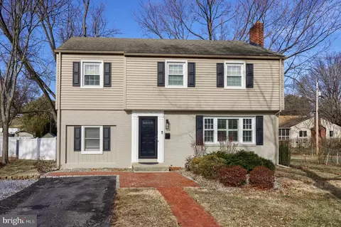 3604 Schoolhouse Ln, Harrisburg, PA 17109