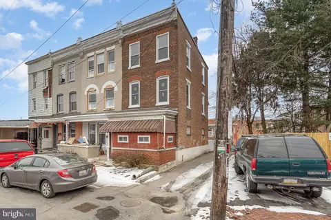 1715 Hunter St, Harrisburg, PA 17104