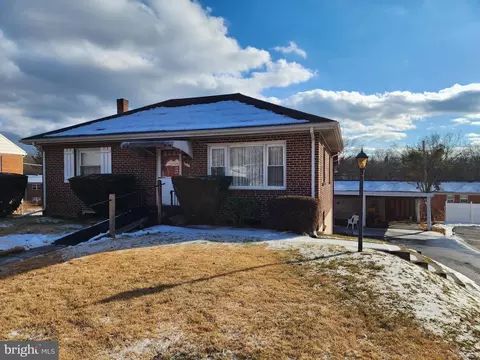 3213 Brookfield Rd, Harrisburg, PA 17109