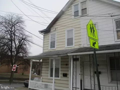 1955 Berryhill St, Harrisburg, PA 17104