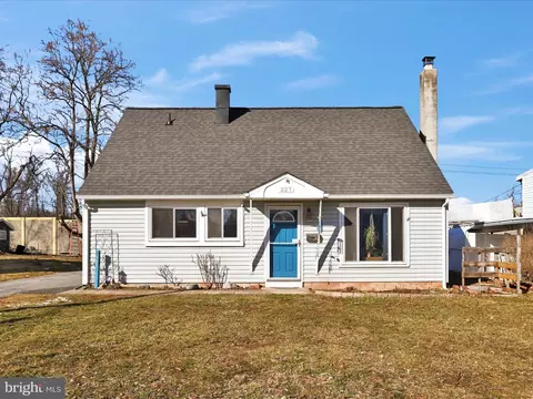 327 Aspen St, Middletown, PA 17057