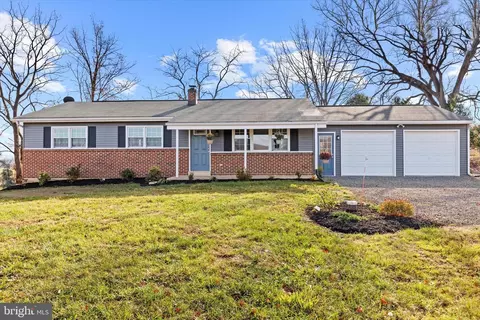 319 Spring Rd, Grantville, PA 17028