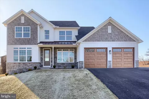 100 Wolfe Cir, Harrisburg, PA 17112