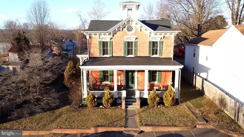 108 Market St, Halifax, PA 17032