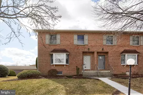 3857 Laraby Dr, Harrisburg, PA 17110