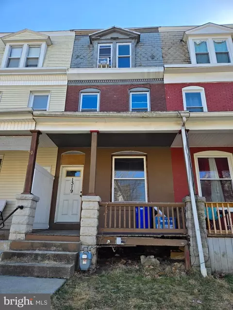 1319 Berryhill St, Harrisburg, PA 17104