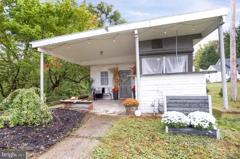174 Walnut St, Highspire, PA 17034