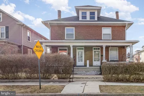 72 W Granada Ave, Hershey, PA 17033