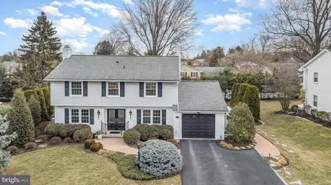 356 William Dr, Hershey, PA 17033 photo 3