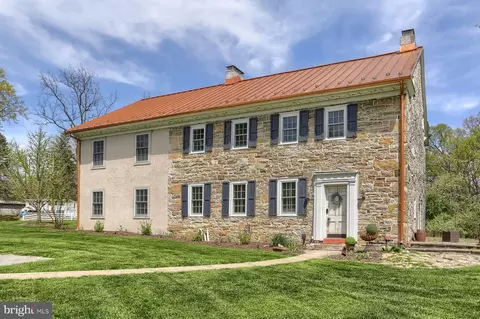 1317 Paxton Church Rd, Harrisburg, PA 17110