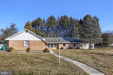 263 Evelina Rd, Hershey, PA 17033