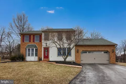 323 Mollie Dr, Harrisburg, PA 17112