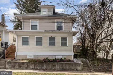 206 Linden Rd, Hershey, PA 17033