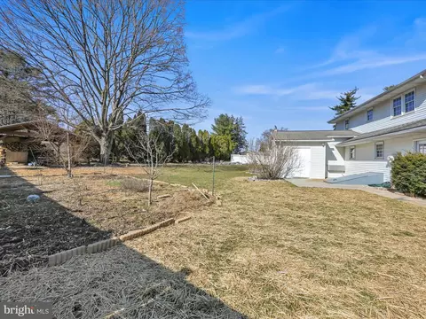 907 Beech Ave, Hershey, PA 17033 photo 42