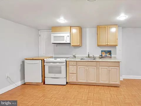 907 Beech Ave, Hershey, PA 17033 photo 34