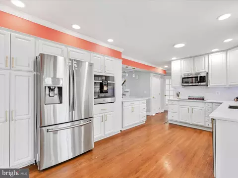 907 Beech Ave, Hershey, PA 17033 photo 14
