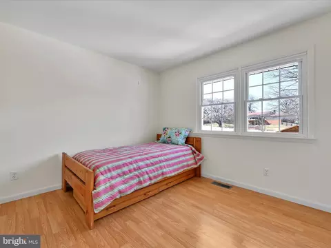 907 Beech Ave, Hershey, PA 17033 photo 30