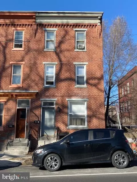 2024 Derry St, Harrisburg, PA 17104