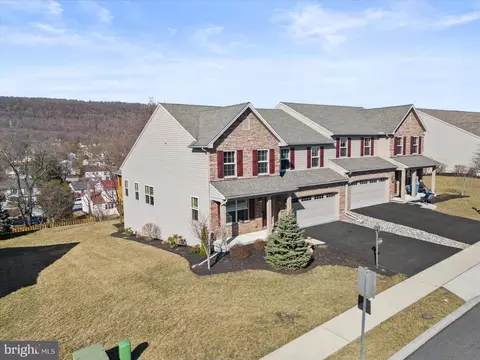 4308 N Victoria Way, Harrisburg, PA 17112