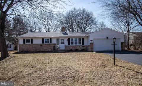 7609 Woodside Ave, Harrisburg, PA 17112