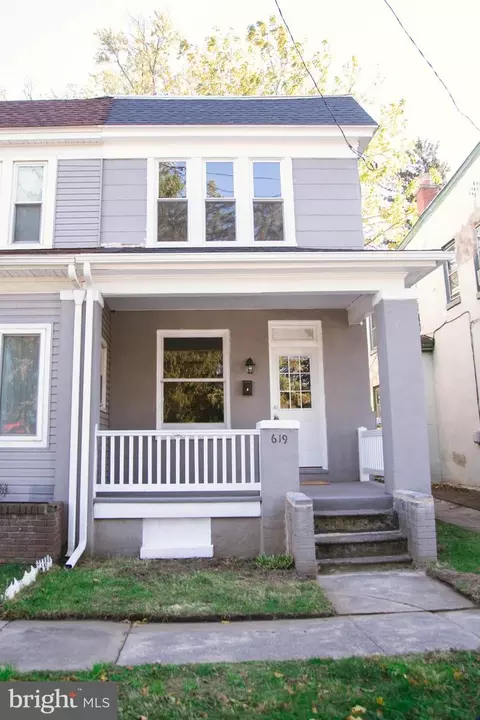 619 Lucknow Rd, Harrisburg, PA 17110