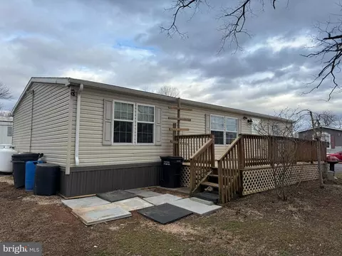 18 Oak Knoll Est, Elizabethtown, PA 17022