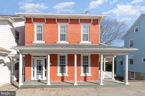 228 W Market St, Pillow, PA 17080