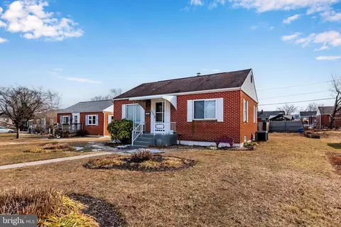 6421 Somerset St, Harrisburg, PA 17111