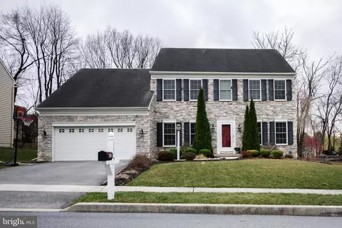 2416 Raleigh Rd, Hummelstown, PA 17036
