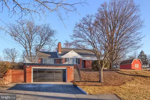 4110 Mcintosh Rd, Harrisburg, PA 17112