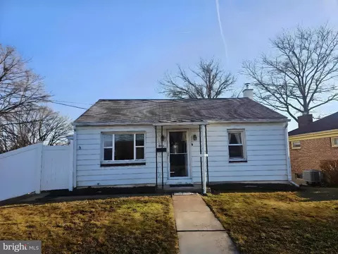 6561 Somerset St, Harrisburg, PA 17111