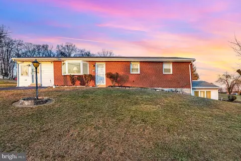 1127 S Harrisburg St, Harrisburg, PA 17113
