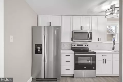 1429 E Derry Rd, Hershey, PA 17033 photo 12