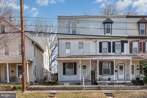 3875 N 6th St, Harrisburg, PA 17110