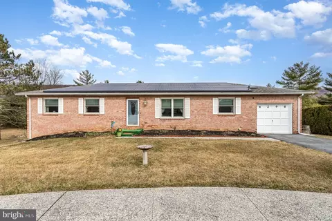 4296 New Jersey Ct, Harrisburg, PA 17112