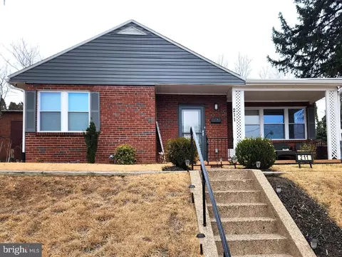 211 S 7th St, Harrisburg, PA 17113