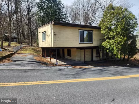 996 Waltonville Rd, Hummelstown, PA 17036