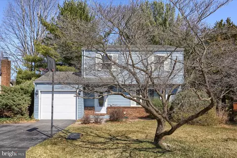 680 Cardinal Dr, Harrisburg, PA 17111
