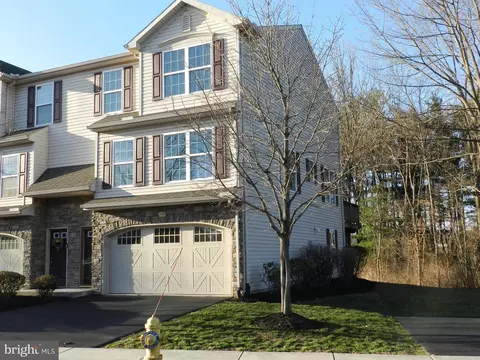 134 Needlewood Dr, Harrisburg, PA 17112
