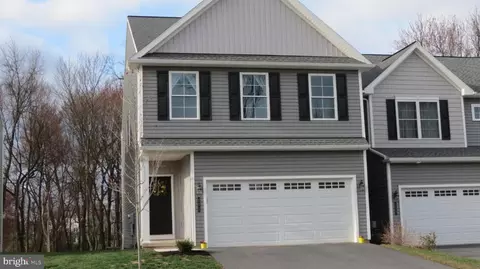 222 Sage Blvd, Middletown, PA 17057