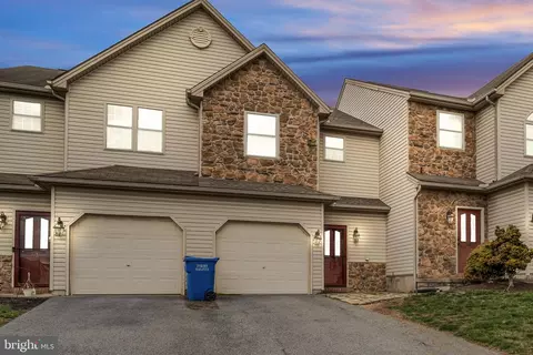 7563 Stephen Dr, Harrisburg, PA 17111