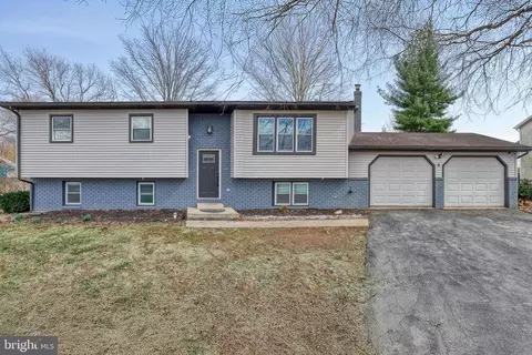 1635 Church Rd, Hershey, PA 17033