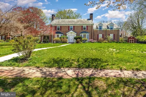 2315 Bellevue Rd, Harrisburg, PA 17104